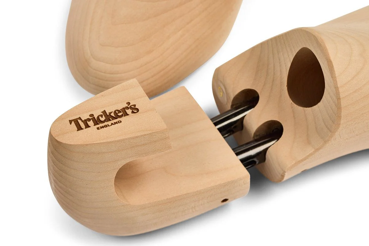NATURAL WOOD SHOE TREE - Image 3